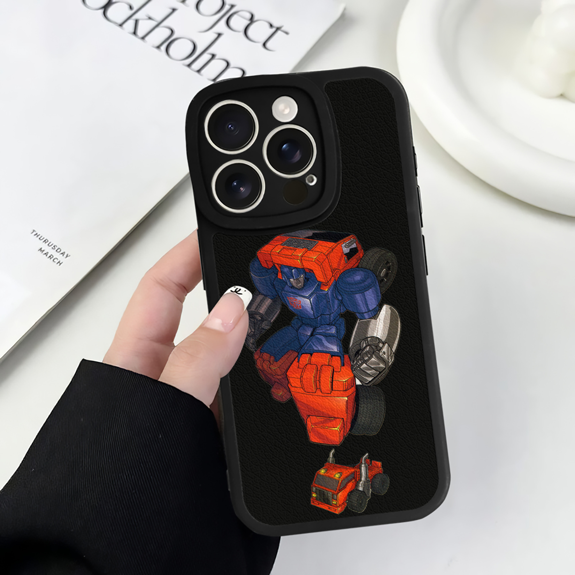 （画像用）  【iPhone 16シリーズ対応】シリコンスマホケース（レザー調） 材質：シリコン